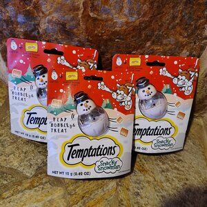 3 Temptations Snacky Snowman Play Bobble & Treat Cat Toy .42 oz Treats Exp 10/26